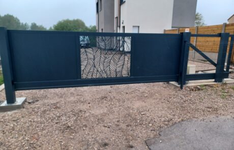 Installation de portails sur rails sécurisé